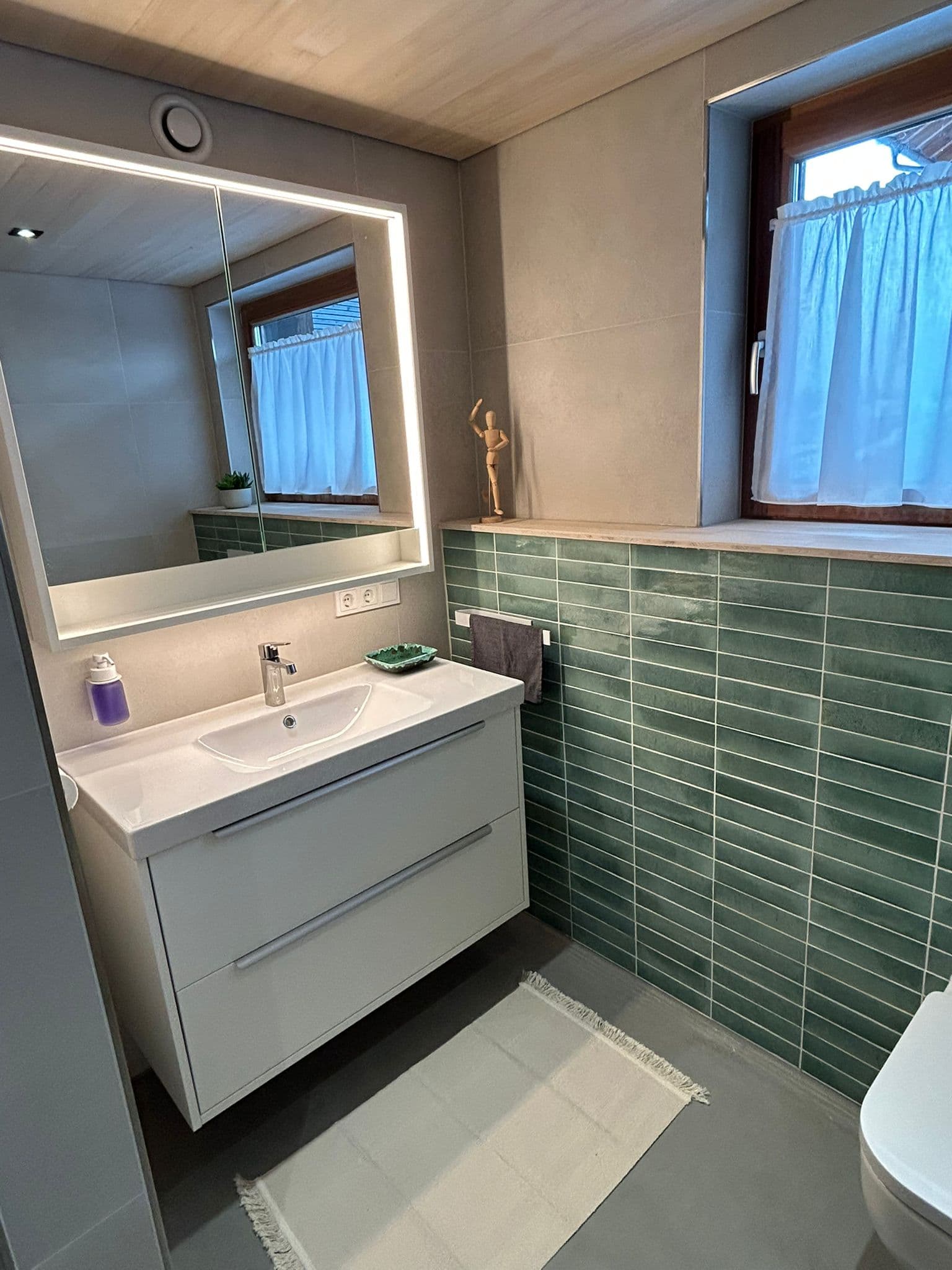 Behandlungsraum Bild 6