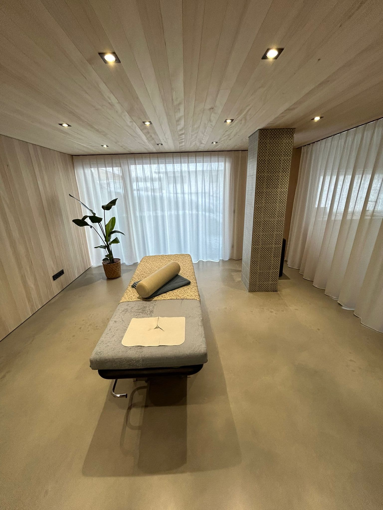 Behandlungsraum Bild 1